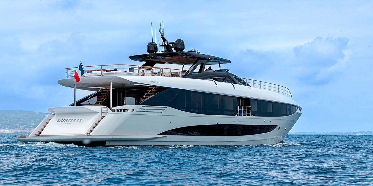 Аренда моторной мега яхты Amer 120 LAFAYETTE во Франции